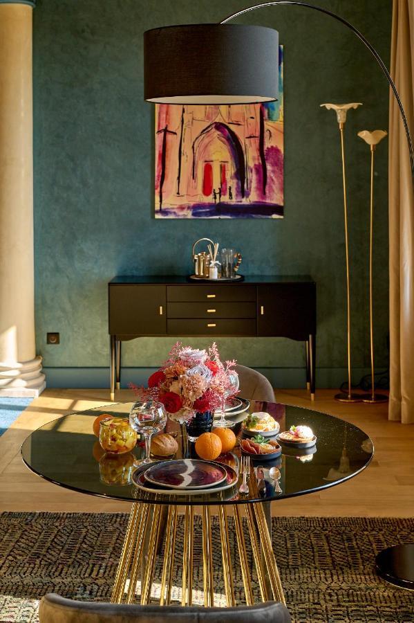 La Chapelle, Les Suites Du Palais, L'Unique 5 Etoiles De Nevers, Suite D'Exception, By Primo C0Nciergerie ภายนอก รูปภาพ