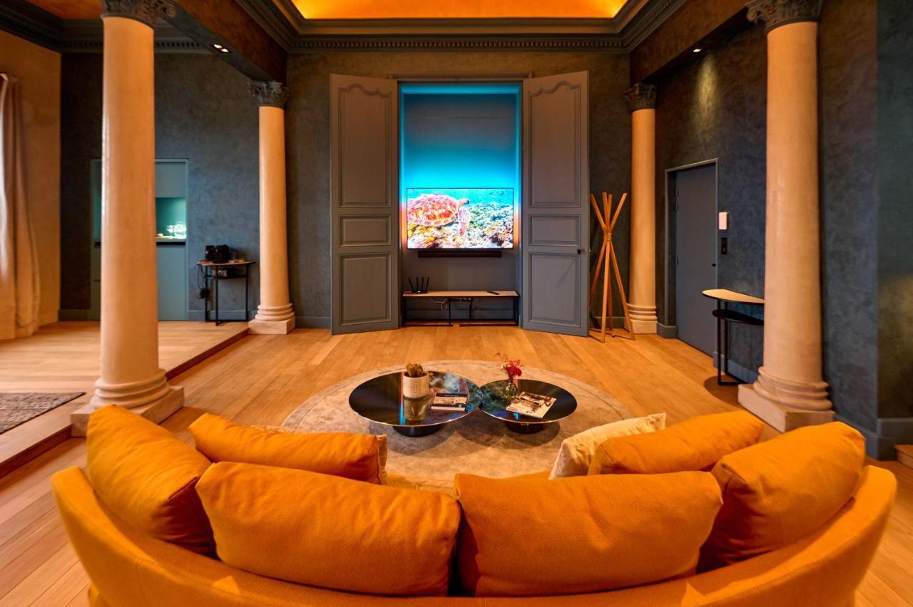 La Chapelle, Les Suites Du Palais, L'Unique 5 Etoiles De Nevers, Suite D'Exception, By Primo C0Nciergerie ภายนอก รูปภาพ